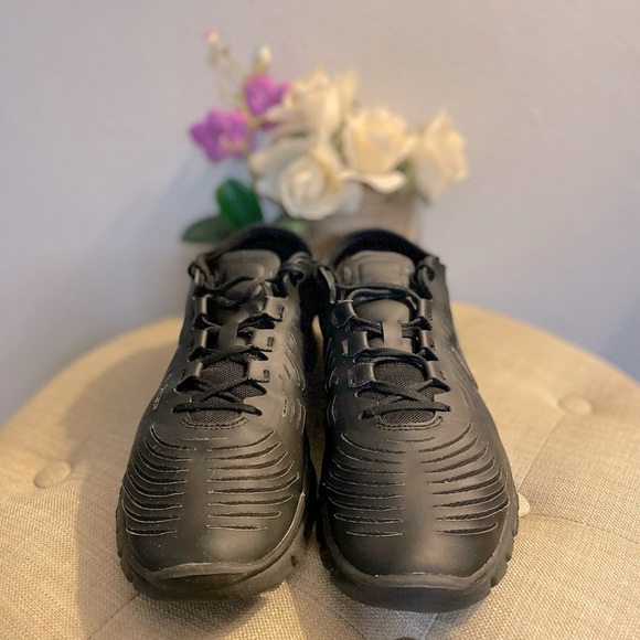 Nike Training Sneakers - Size 8.5 - Picture 2 of 12